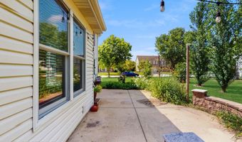 1291 White Chapel Ln, Algonquin, IL 60102
