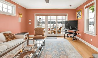 33 Crescent Ave, Beverly, MA 01915
