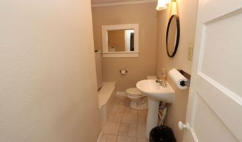 629 W Main St, Abingdon, VA 24210
