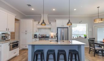 7703 CRESTLINE Dr, Amarillo, TX 79119