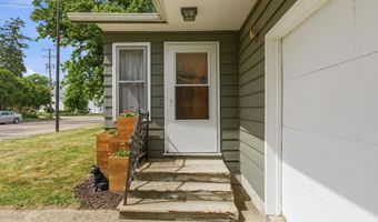 5209 S County Road D, Afton, WI 53501