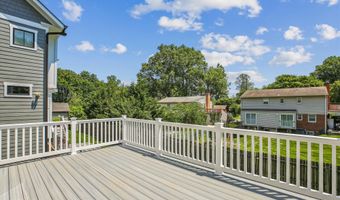 10033 CLUE Dr, Bethesda, MD 20817