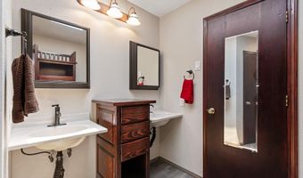 404 Sunbeam Ave, Alamogordo, NM 88310