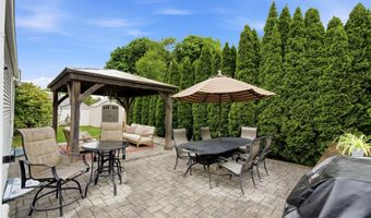 99 Oldfield Ave, Amityville, NY 11701