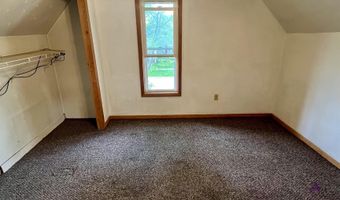 823 Pine Ave, Alma, MI 48801