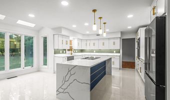 31 STONE MOUNTAIN Ln, Marlton, NJ 08053