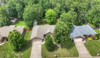 1027 Nickolas St, Aurora, MO 65605