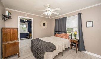 9305 Cloverhurst Dr, Affton, MO 63123