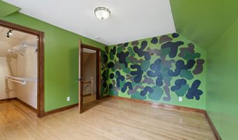 1325 N ONEIDA St, Appleton, WI 54911