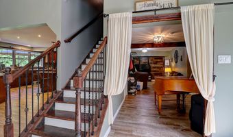 103 Malory Ct, Blakeslee, PA 18610