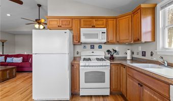 491 Lake Side Rd, Addison, PA 15411