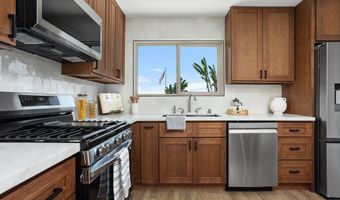 1385 Temple Heights Dr, Oceanside, CA 92056