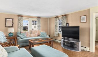 120 Chestnut Ave, Narragansett, RI 02882