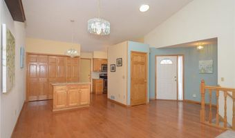 2617 Rivers Bluff Ln, Anoka, MN 55303