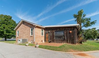 1703 S Mission St, Anadarko, OK 73005