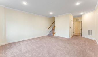 42823 LITTLEHALES Ter, Ashburn, VA 20148