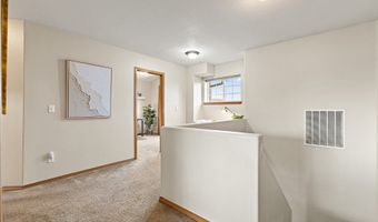 20794 WALNUT St NE, Aurora, OR 97002