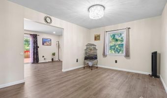 1 Dogwood Ct, Sayreville, NJ 08872
