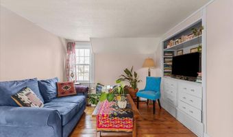 42-44 Oak St, Burlington, VT 05401