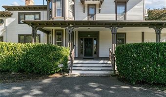 46 CHASTELLUX Ave M6, Newport, RI 02840