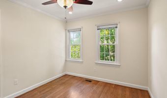 2345 S ROLFE St S, Arlington, VA 22202