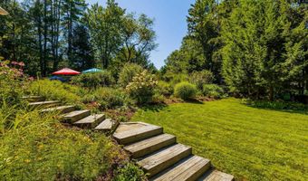 4 Spencer Rd, Hanover, NH 03755