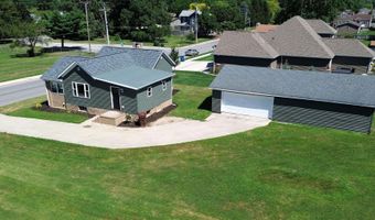 1014 Eckart Ave, Auburn, IN 46706