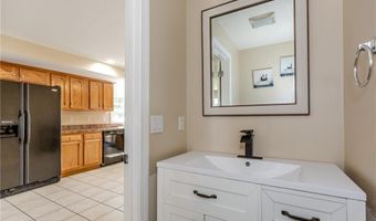 18 Willis St 18, Cranston, RI 02910