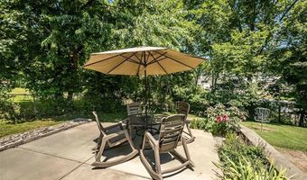 2390 Glenn Dr, Arnold, MO 63010