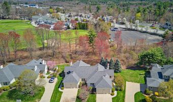 9 Pebble Beach Dr, Bedford, NH 03110