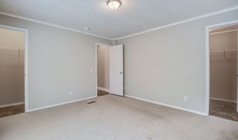 448 Pauline Dr, Bonneau, SC 29431