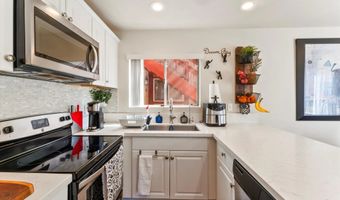 5483 Adobe Falls Rd 7, San Diego, CA 92120