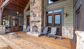 300 Eagle Point Dr, Albany, KY 42602