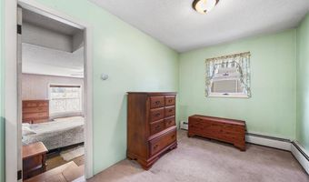 316 Court House Ln, Burrillville, RI 02859