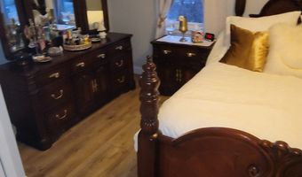 30 Grove Pl, Danbury, CT 06810