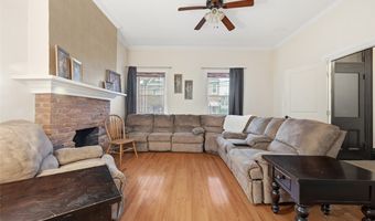 110 S 13th St, Airville, PA 15203