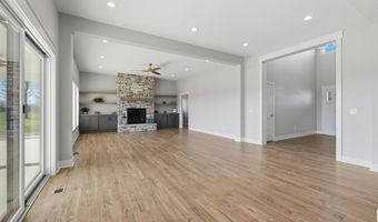 2046 Links Ln, Auburn, IN 46706