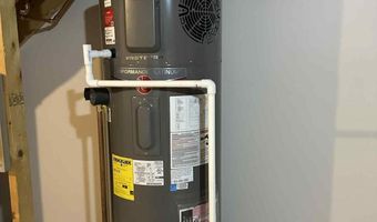 250 Husson Ave 1D, Bangor, ME 04401