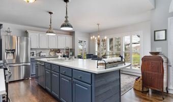 2219 Barrett Dr, Algonquin, IL 60102