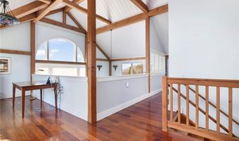 109 Umiak Ave, Jamestown, RI 02835