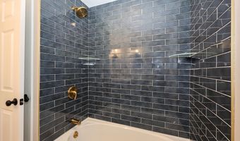 9 Northfield Rd, Amherst, NH 03031