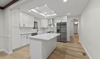 309 Glenbrook Ln, Avon, IN 46123