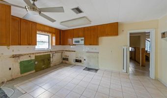 709 GLADIOLUS St, Anna Maria, FL 34216