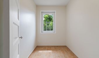 22-26 Carver St, Bridgeport, CT 06610