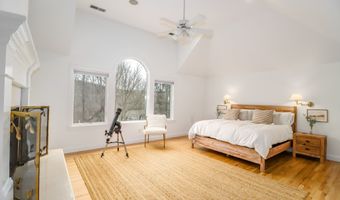 62 Riverford Rd, Brookfield, CT 06804