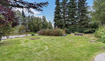 8000 Summerset Dr, Anchorage, AK 99518