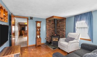 21 Riverside Ave, Johnston, RI 02919