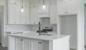 9217 SW 43rd St, Oklahoma City, OK 73179