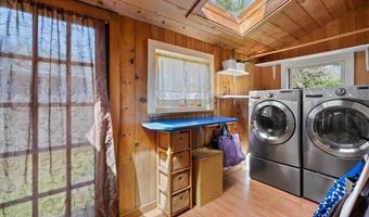 3245 W End Rd, Arcata, CA 95521