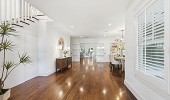 698 BEACH Ave, Atlantic Beach, FL 32233